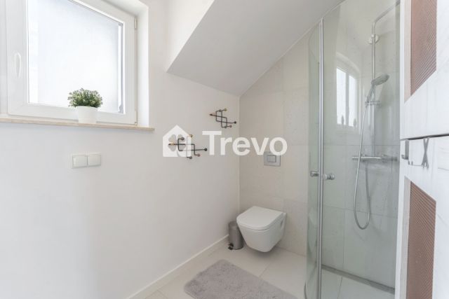 dom szeregowy, 5 pokoi Banino, ul. Halna. Zdjęcie 13