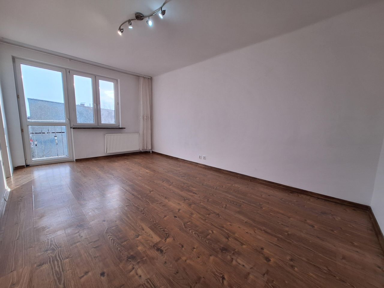 Mieszkanie 2-pokojowe Nowy Sącz Barskie, ul. Władysława Broniewskiego. Zdjęcie 2