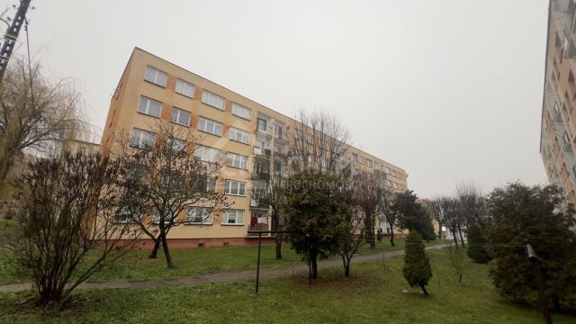 Mieszkanie 3-pokojowe Staszów, ul. Wschodnia. Zdjęcie 1