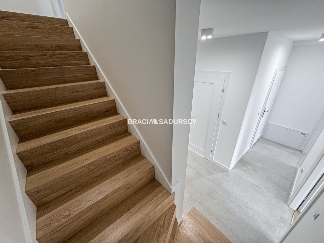 Mieszkanie 5-pokojowe Niepołomice. Zdjęcie 16