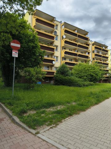 Mieszkanie 3-pokojowe Jelenia Góra Zabobrze, ul. Jana Kiepury. Zdjęcie 1