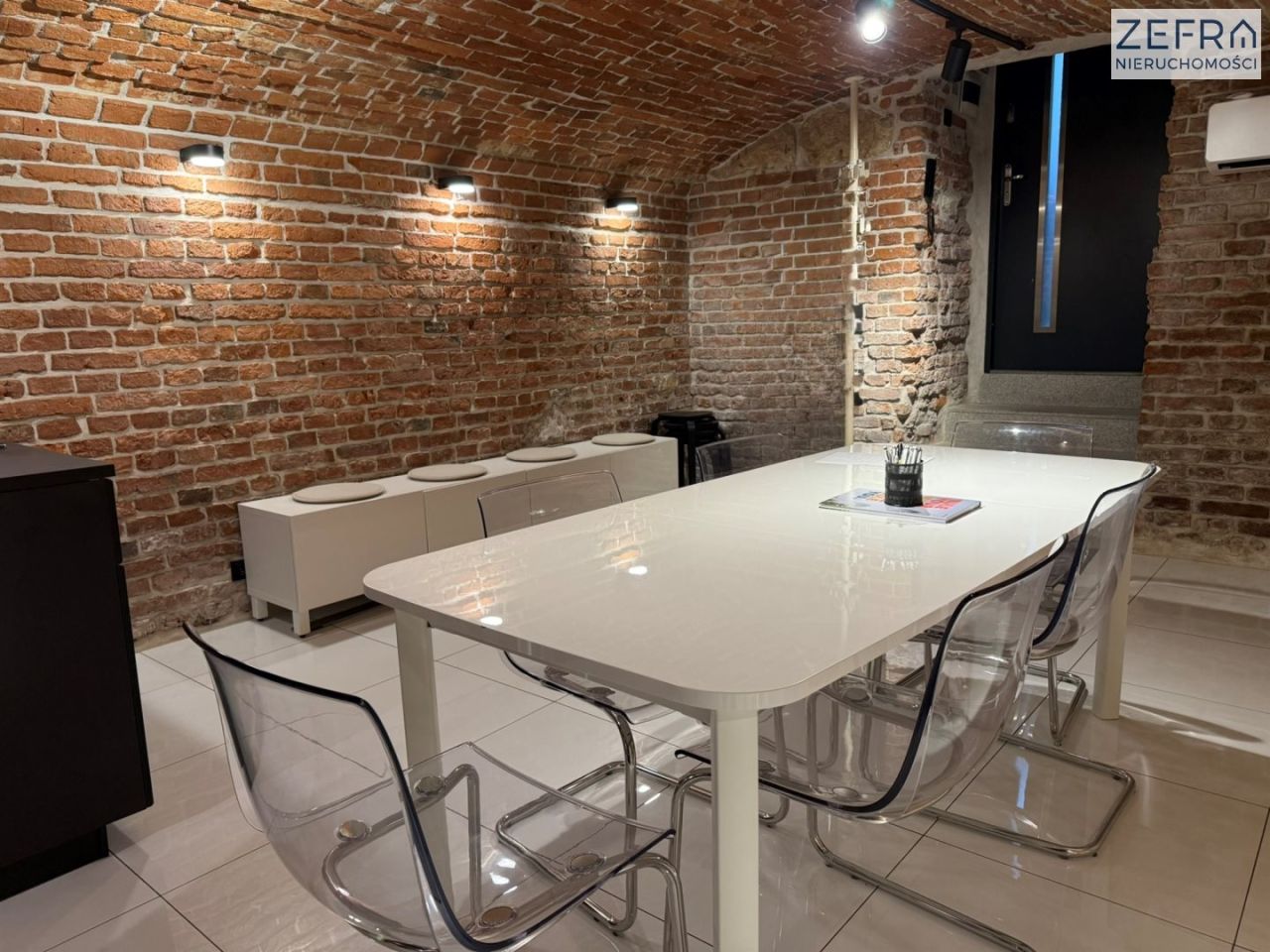 Lokal Kraków Stare Miasto, ul. Szlak. Zdjęcie 2