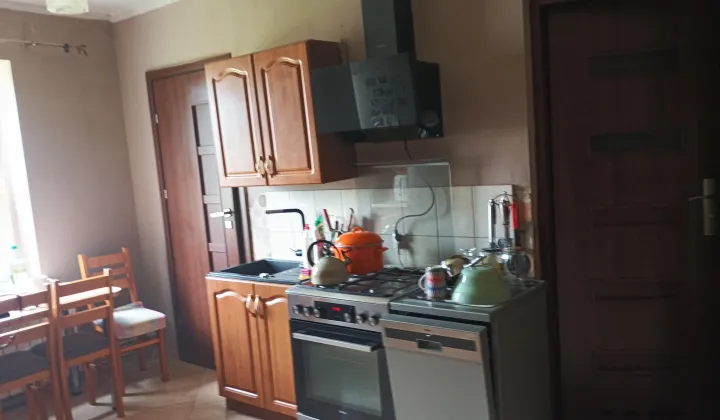 dom wolnostojący, 4 pokoje Strzyżew