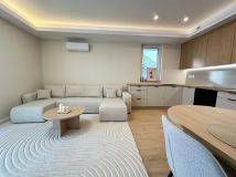 Mieszkanie 4-pokojowe Bibice, ul. Graniczna. Zdjęcie 1