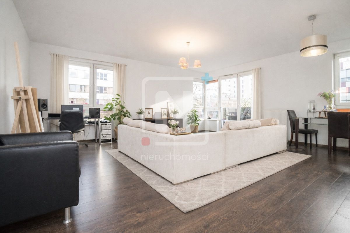 Mieszkanie 2-pokojowe Warszawa Mokotów, ul. Postępu. Zdjęcie 2