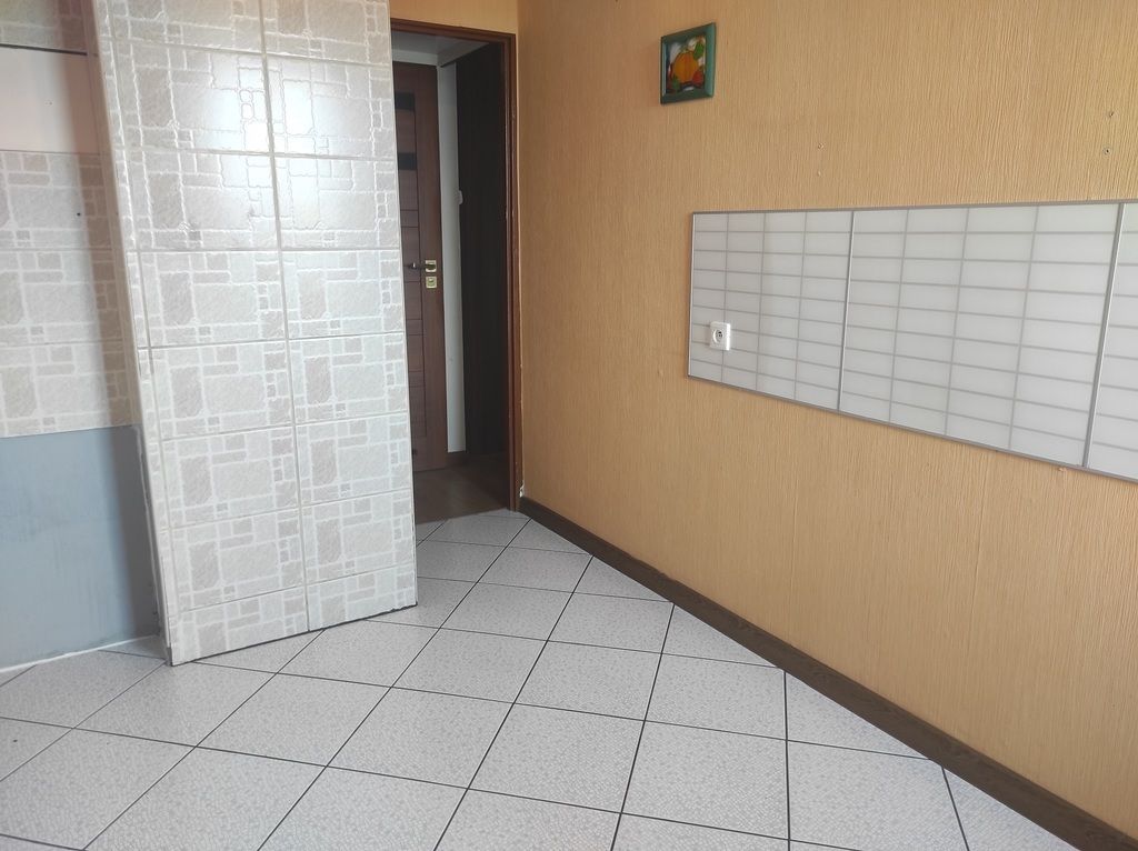 Mieszkanie 3-pokojowe Bełchatów. Zdjęcie 9