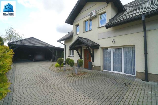 bliźniak, 5 pokoi Bielsko-Biała Hałcnów. Zdjęcie 1