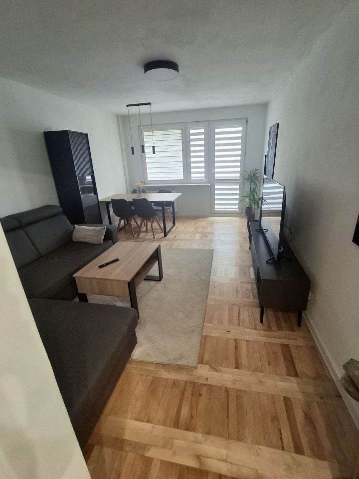 Mieszkanie 3-pokojowe Kielce, ul. marsz. Józefa Piłsudskiego. Zdjęcie 3