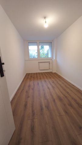 Mieszkanie 3-pokojowe Wrocław Kuźniki, ul. Hermanowska. Zdjęcie 5