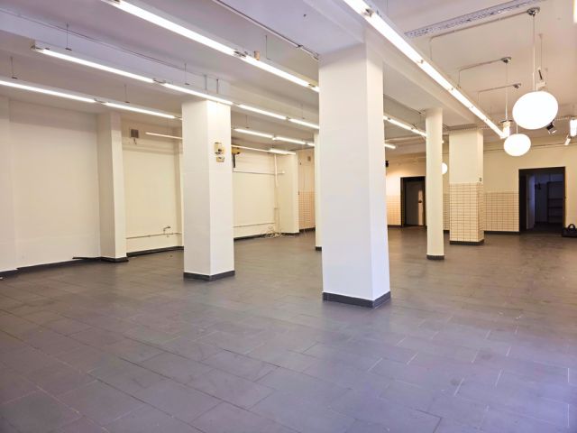 Lokal Zgłobień, ul. Dębicka. Zdjęcie 1