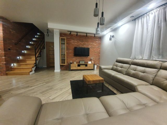 dom wolnostojący, 5 pokoi Koszalin Kretomino. Zdjęcie 1