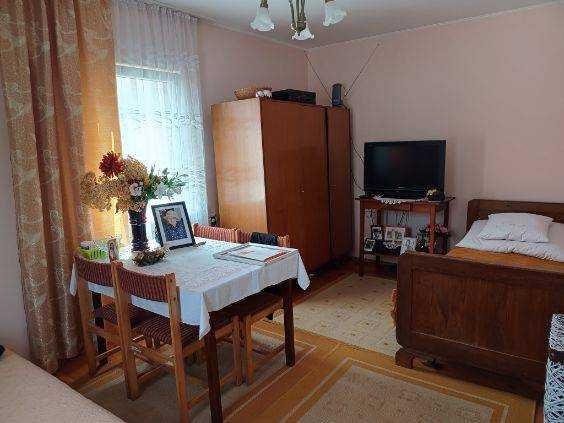 dom wolnostojący, 2 pokoje Cyców, ul. Chełmska. Zdjęcie 7