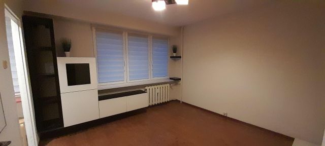 Mieszkanie 1-pokojowe Piotrków Trybunalski, ul. Juliusza Słowackiego. Zdjęcie 1