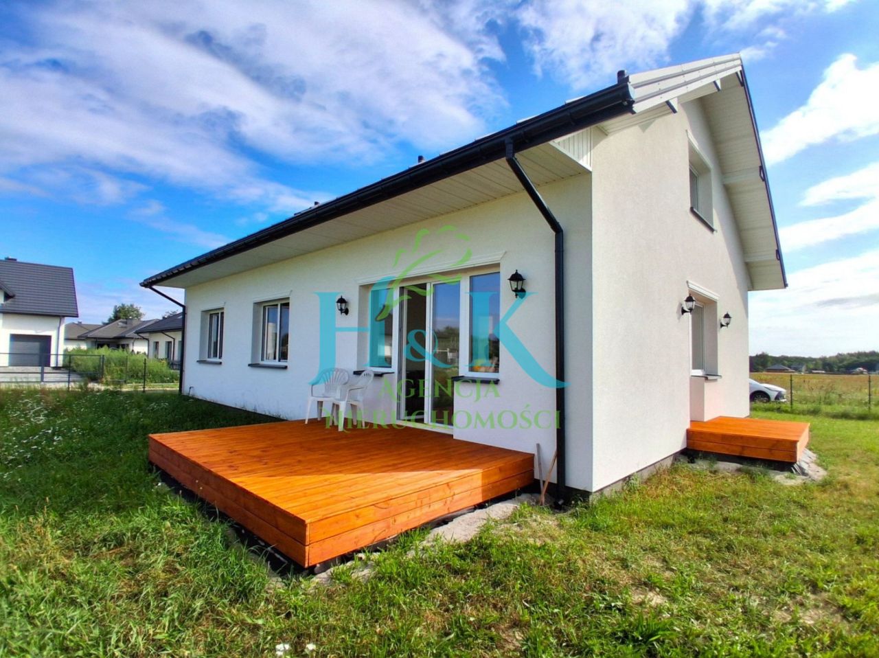 dom wolnostojący, 4 pokoje Sierzchów. Zdjęcie 1