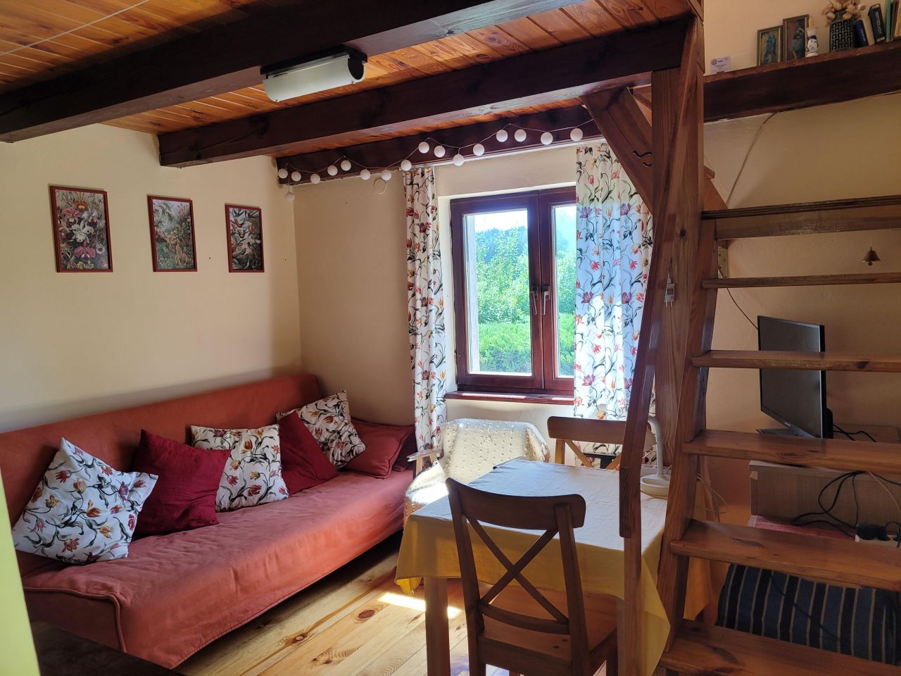 dom wolnostojący, 2 pokoje Radawa, ul. Upust. Zdjęcie 3