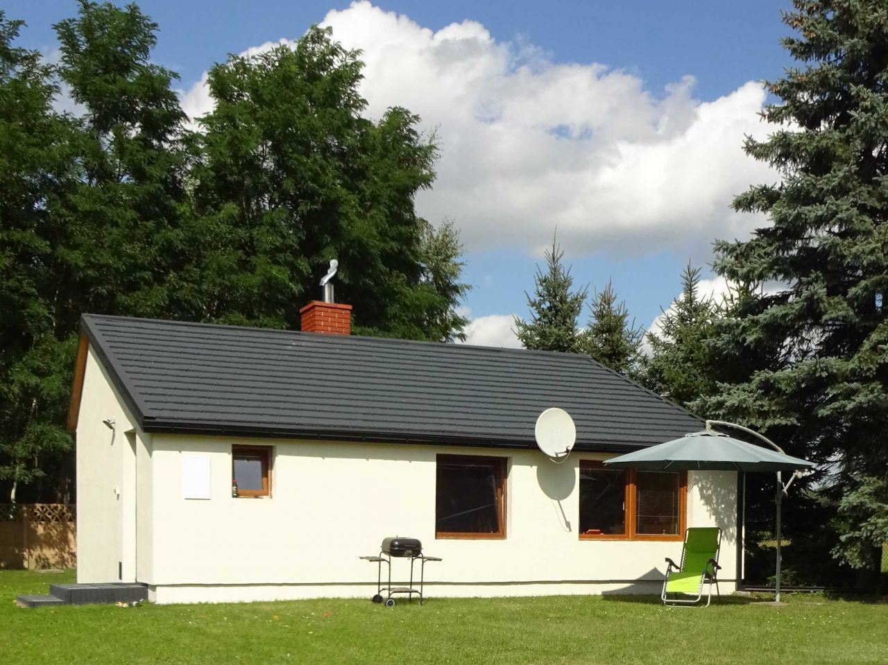 dom wolnostojący Sarnówek. Zdjęcie 1