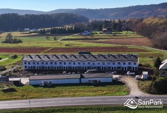 Mieszkanie 3-pokojowe Lesko, ul. Piłsudskiego. Zdjęcie 2