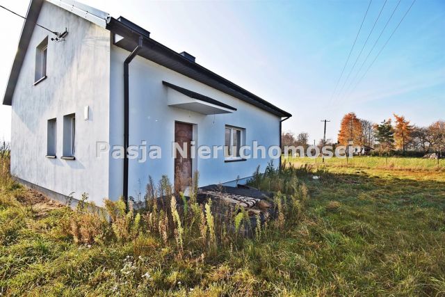 dom wolnostojący Nowy Bromierzyk. Zdjęcie 1