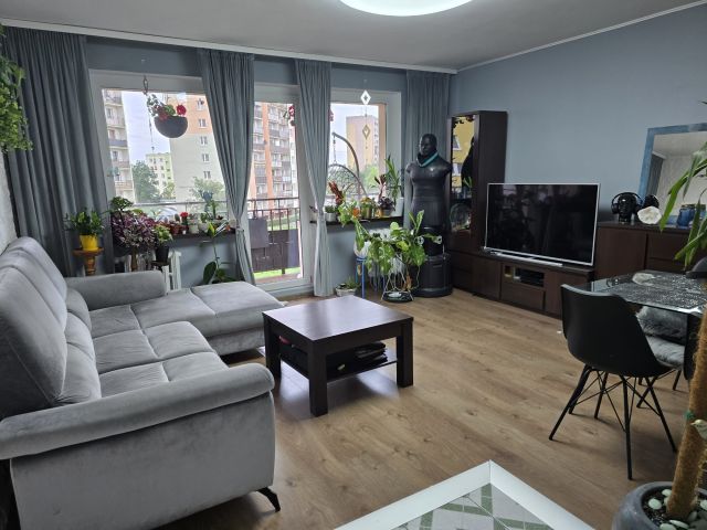 Mieszkanie 3-pokojowe Zabrze, ul. Jana Keplera. Zdjęcie 1