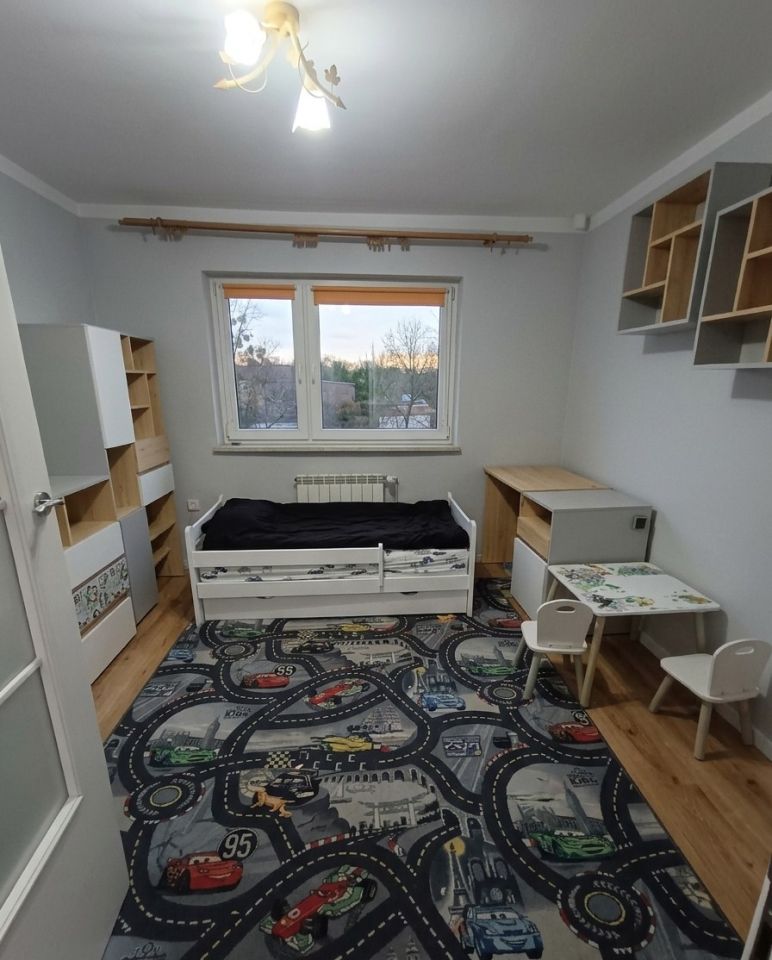 Mieszkanie 4-pokojowe Święcica Pod Węgiercami. Zdjęcie 3