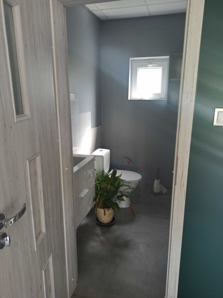 Lokal Łódź Retkinia, ul. Heleny Marusarzówny. Zdjęcie 5