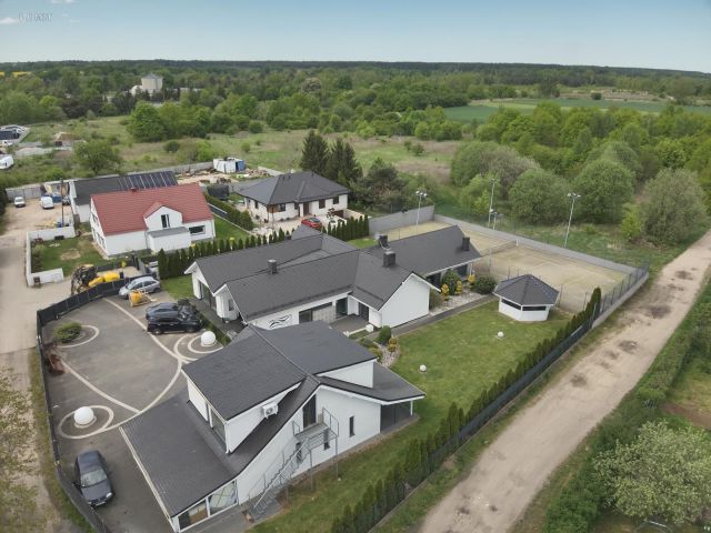 dom wolnostojący, 5 pokoi Bolesławiec, ul. Stanisława Staszica. Zdjęcie 1