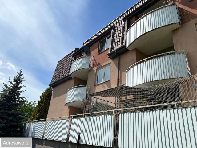 Mieszkanie 3-pokojowe Warszawa Włochy, ul. Naukowa. Zdjęcie 1