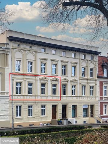 Mieszkanie 3-pokojowe Bolesławiec Centrum, ul. Bolesława Kubika. Zdjęcie 1