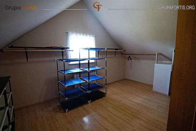 dom wolnostojący, 7 pokoi Pamięcice. Zdjęcie 14