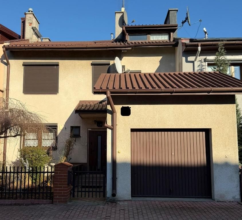 dom szeregowy, 5 pokoi Łódź Polesie, ul. Legnicka. Zdjęcie 1