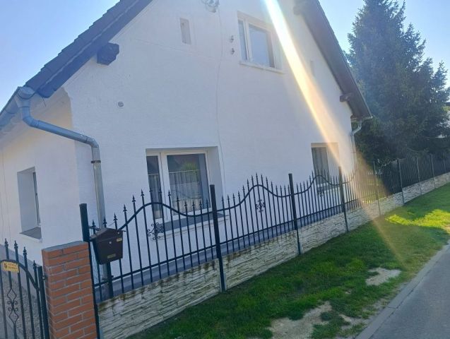 dom wolnostojący Tarnów Grodkowski. Zdjęcie 1