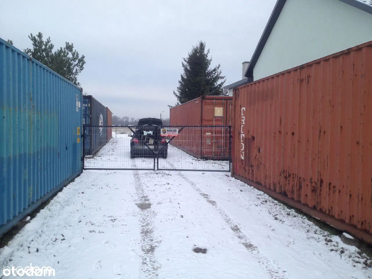 Hala/magazyn Łomna, ul. Jana Kochanowskiego. Zdjęcie 1