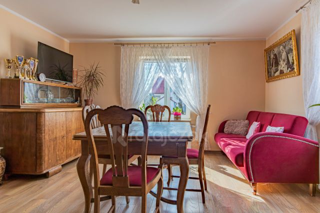 dom wolnostojący, 5 pokoi Kłodawa. Zdjęcie 2