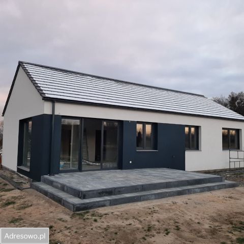 dom wolnostojący, 4 pokoje Niemodlin, ul. Nowa. Zdjęcie 1