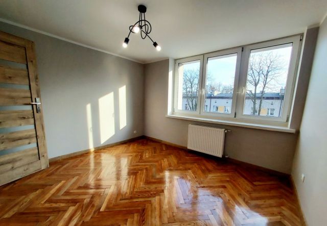 Mieszkanie 3-pokojowe Sosnowiec, ul. gen. Stefana Grota-Roweckiego. Zdjęcie 1