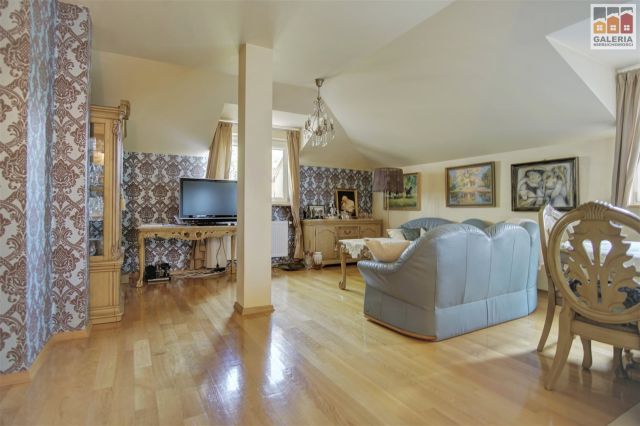 Mieszkanie 4-pokojowe Rzeszów Śródmieście, ul. Stanisława Staszica. Zdjęcie 1