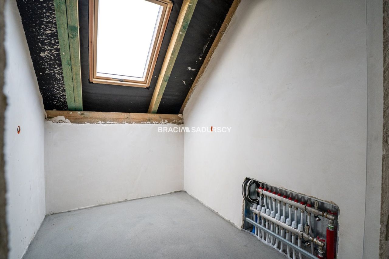 bliźniak, 6 pokoi Koźmice Wielkie. Zdjęcie 14