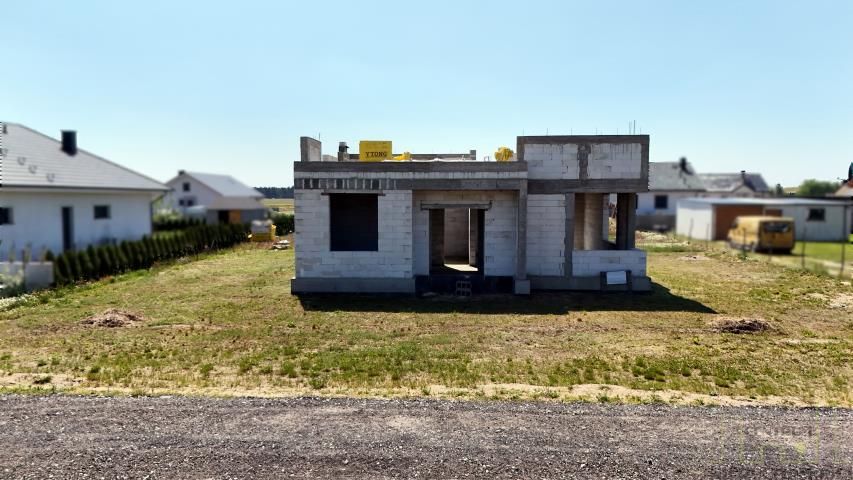 dom wolnostojący, 5 pokoi Nowa Dąbrowa. Zdjęcie 2