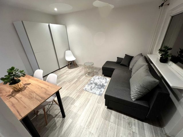 Mieszkanie 2-pokojowe Łódź Bałuty, ul. Żubardzka. Zdjęcie 1