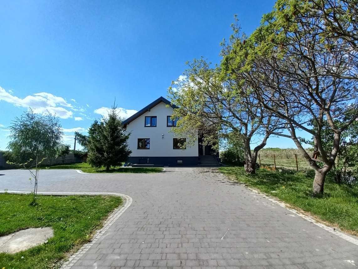 dom wolnostojący, 5 pokoi Lipie