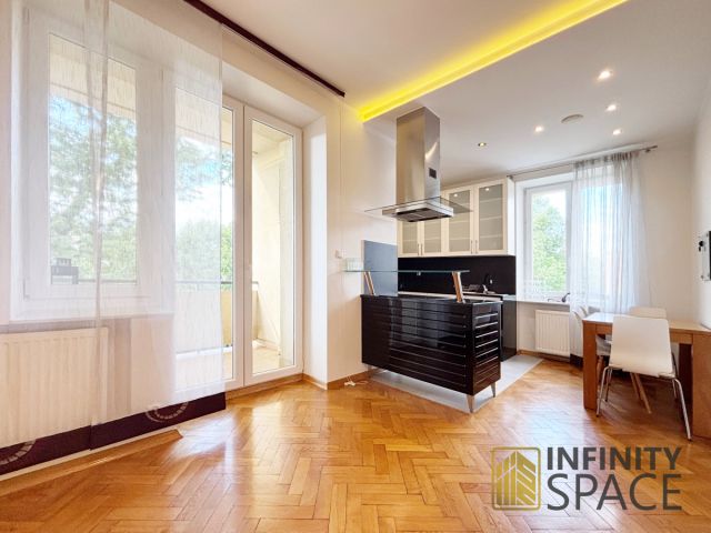 Mieszkanie 3-pokojowe Warszawa Saska Kępa, ul. Zwycięzców. Zdjęcie 2