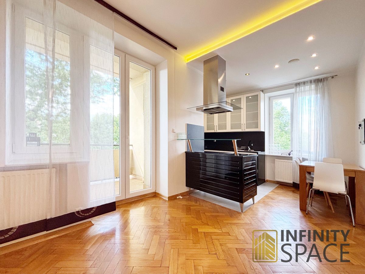 Mieszkanie 3-pokojowe Warszawa Saska Kępa, ul. Zwycięzców. Zdjęcie 2