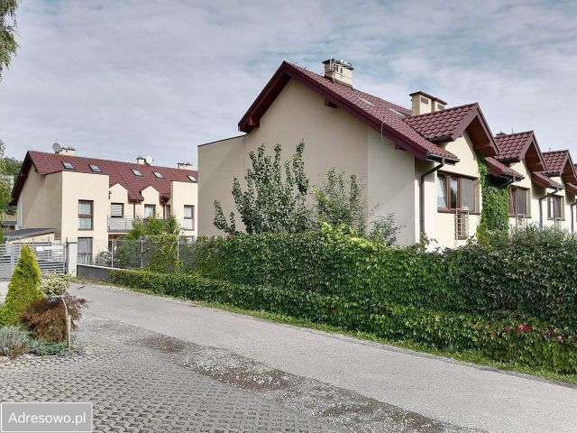 Mieszkanie 4-pokojowe Wieliczka Lekarka, ul. Tadeusza Korpala. Zdjęcie 1