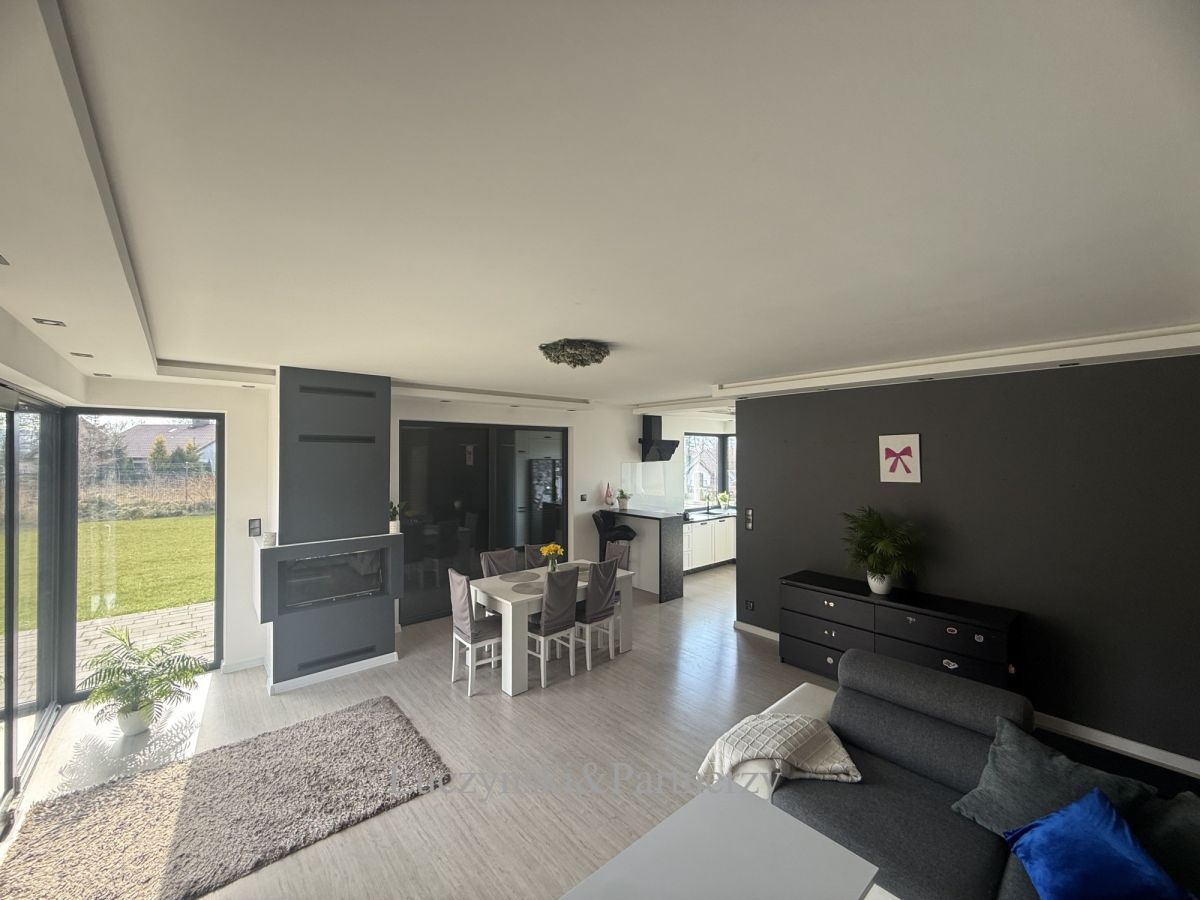 dom wolnostojący, 5 pokoi Lubawka. Zdjęcie 4