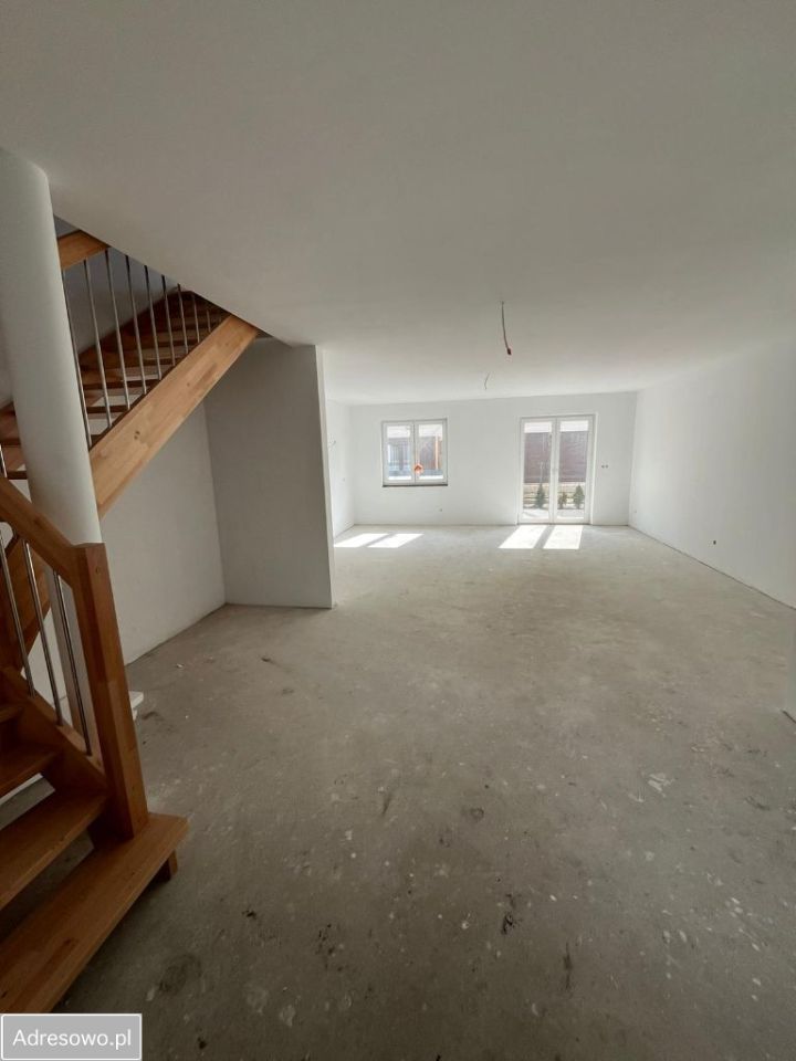 dom szeregowy, 4 pokoje Brzezie. Zdjęcie 11