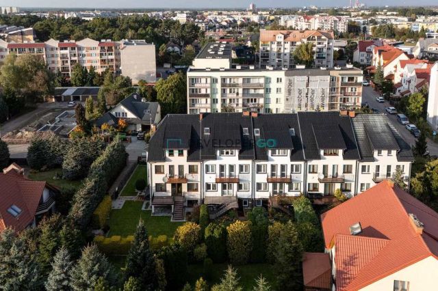 dom szeregowy, 7 pokoi Ostrołęka, ul. Marii Korzeniowskiej. Zdjęcie 4