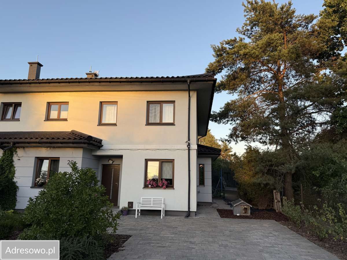 bliźniak, 6 pokoi Brwinów. Zdjęcie 3