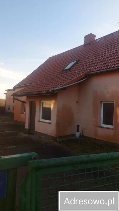 gospodarstwo, 5 pokoi Karpie. Zdjęcie 1