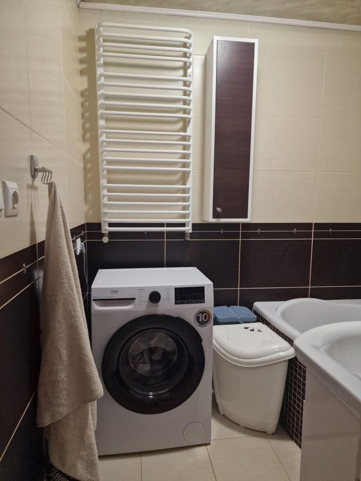 Mieszkanie 3-pokojowe Rożnów. Zdjęcie 8