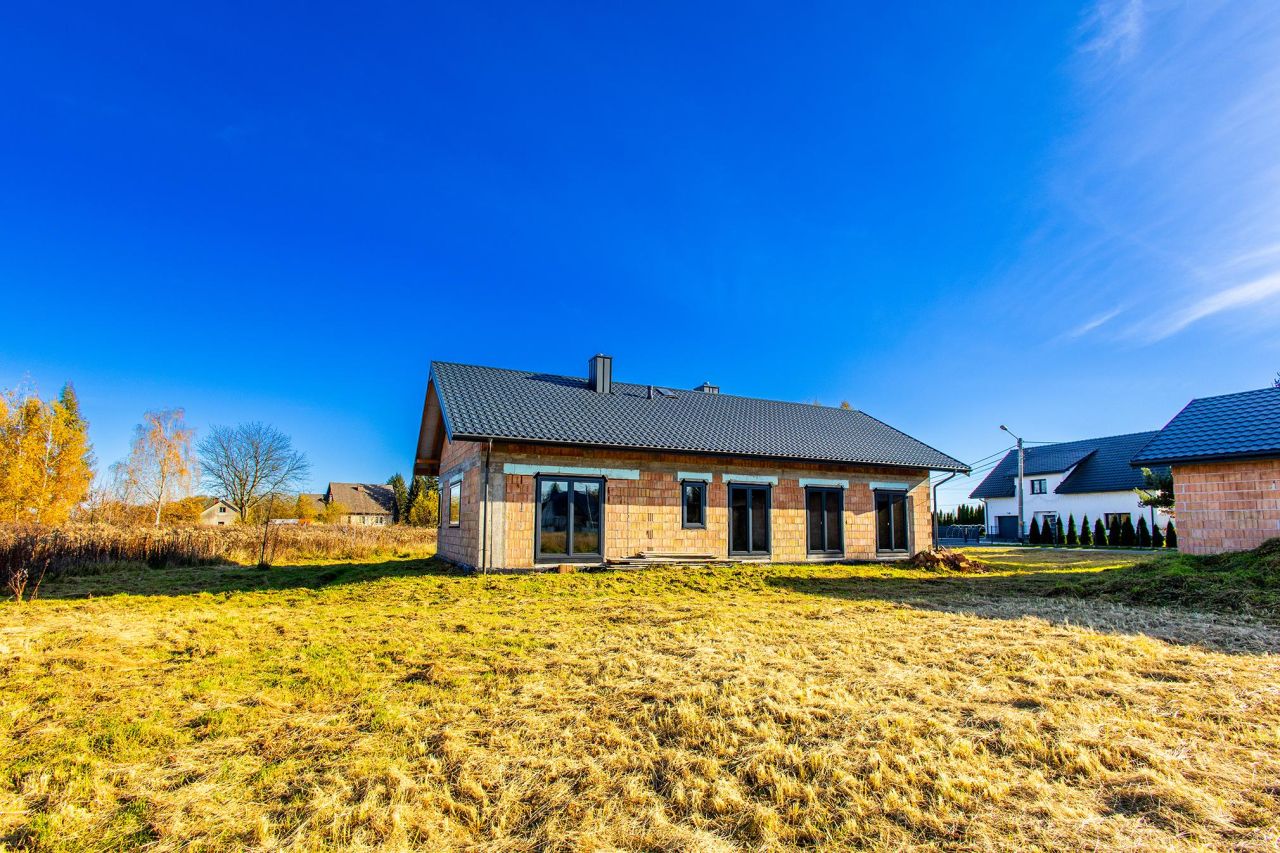 dom wolnostojący, 5 pokoi Krzyżanowice Pod Kościołem. Zdjęcie 1